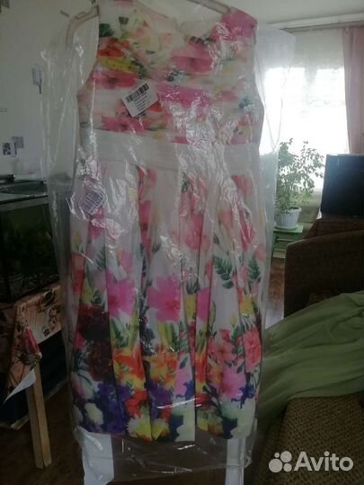 Платье для девочки новое