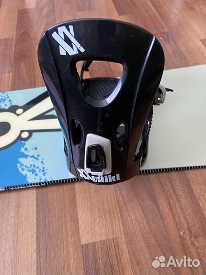 Сноуборд с креплениями 150