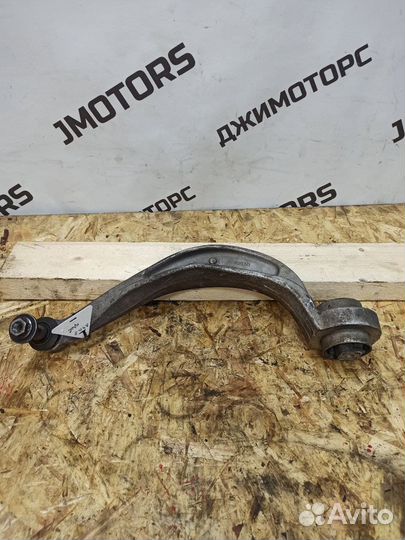 Рычаг передней подвески нижний правый Audi A4