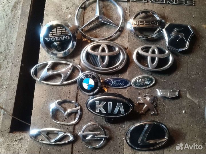 Эмблема для авто