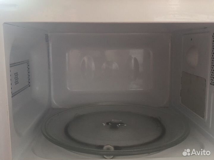 Микроволновая печь Midea - новая