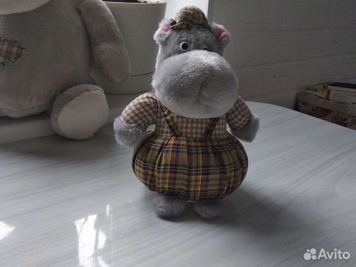 Мягкая игрушка бегемот