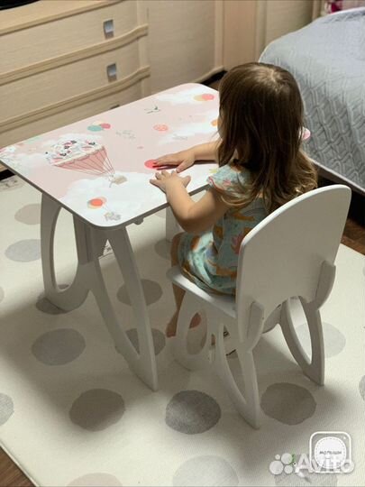 Детский стол и стул новый с рисунком