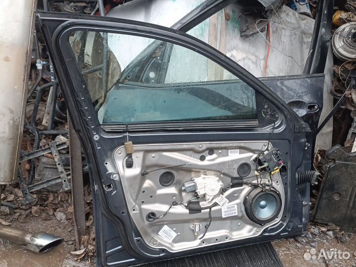Дверь передняя левая Mercedes C-Class W204