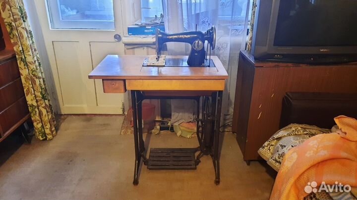 Швейная машинка пмз им. Калинина