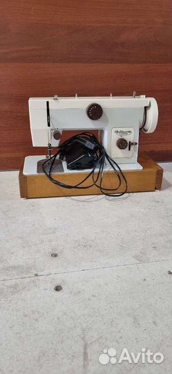 Швейная машина Чайка 134