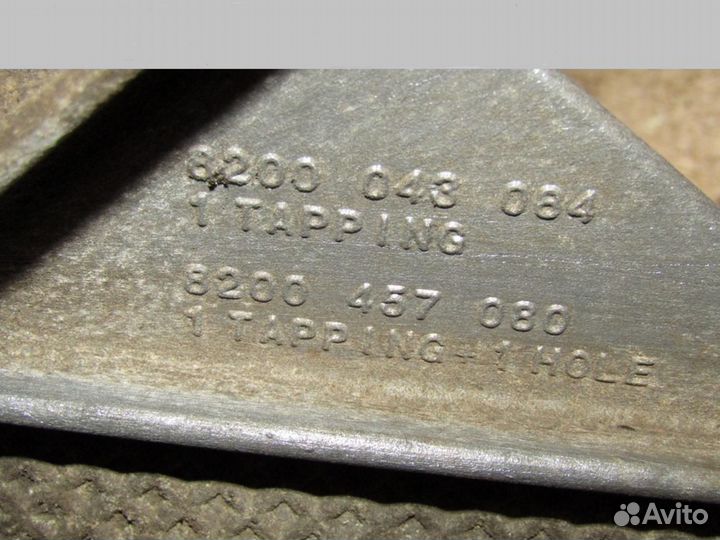 Кронштейн кпп левый Logan 2005-2014