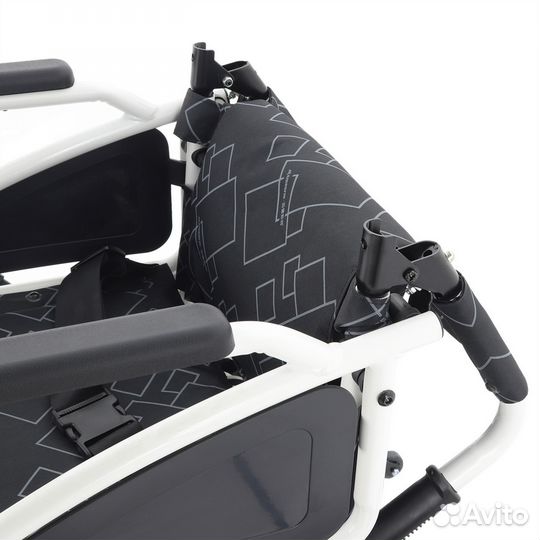 Кресло-коляска с электроприводом TH-801