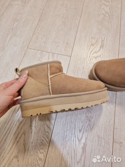 Короткие угги (UGG) на платформе