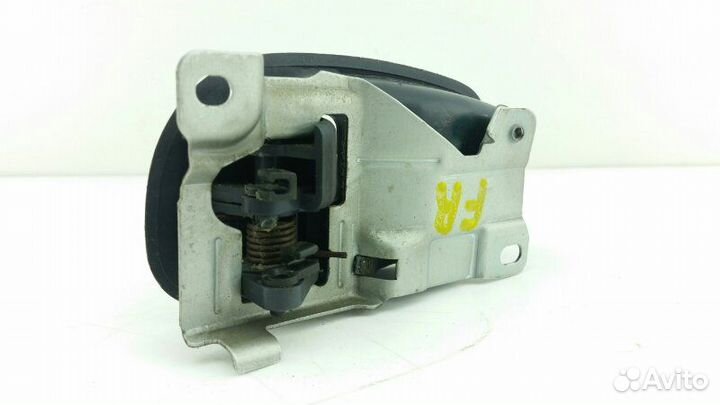 Ручка двери внутренняя передняя правая Mitsubishi