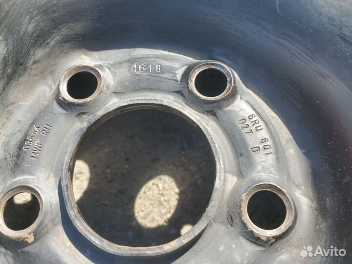 VW Polo Rapid Диск колесный R15