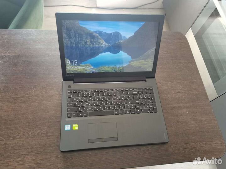 Ноутбук lenovo