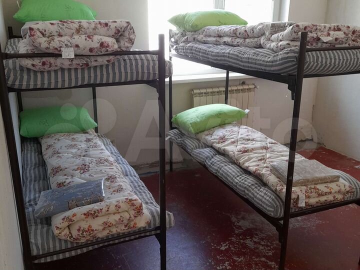 Комната 100 м², 2/2 эт.