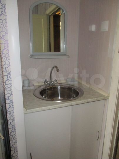 Комната 10 м² в 5-к., 4/4 эт.