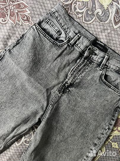 Джинсы