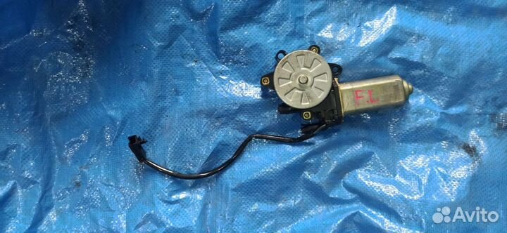 Моторчик стеклоподъемник левый Almera classic