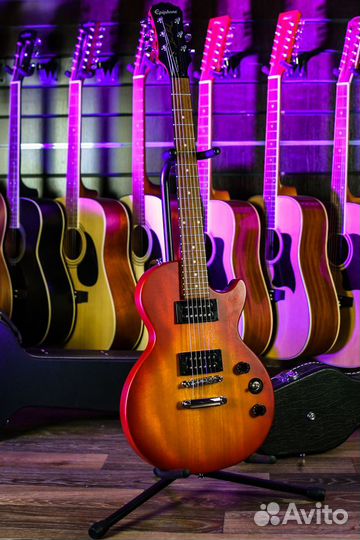Электрогитара Epiphone Les Paul + Аксессуары