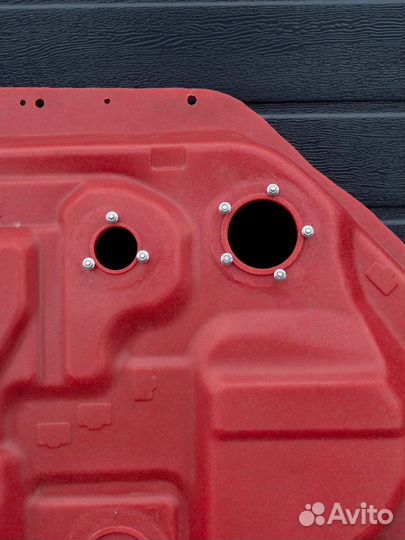 Топливный бак Mitsubishi outlander 1 USA 4wd