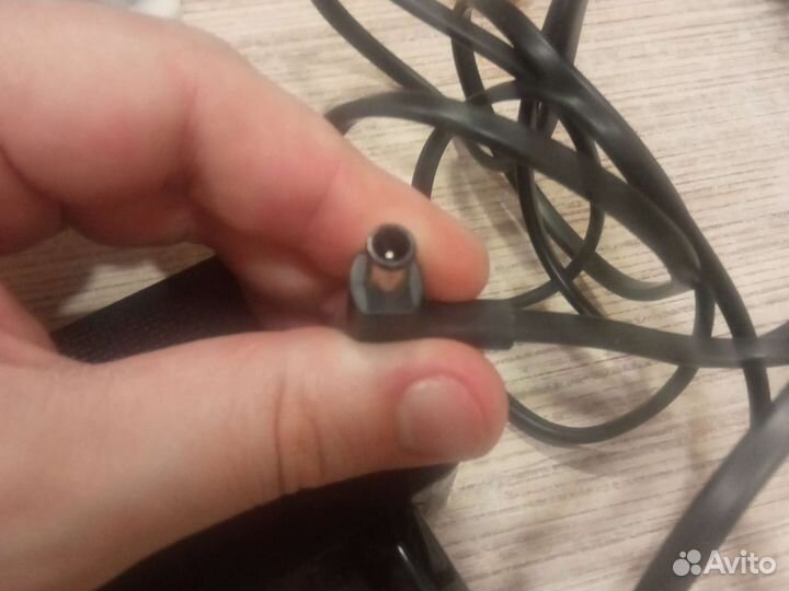 Блок питания для монитора или ноутбука