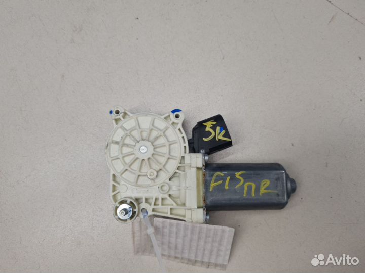 Моторчик стеклоподъёмника правый BMW X5 F15 2013-2