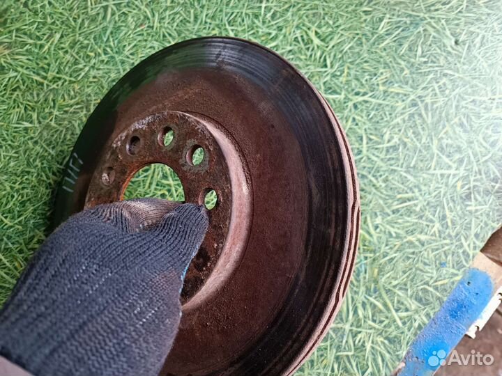 Тормозные диски передние для Опель вектра б 1997 г