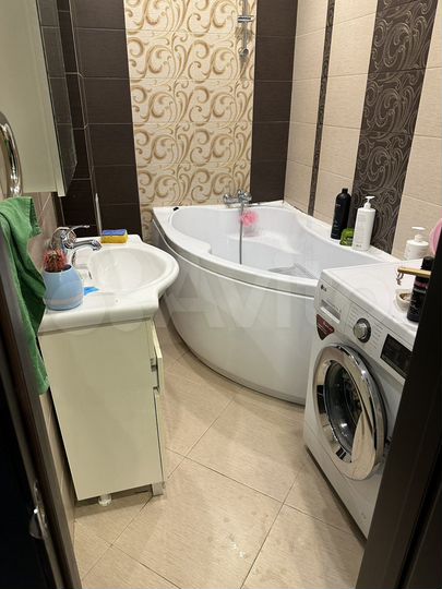 4-к. квартира, 75 м², 16/17 эт.