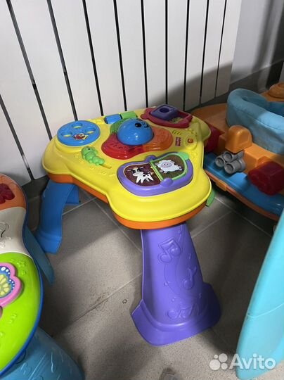 Столики музыкальные