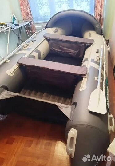 Лодка пвх Gladiator e380Pro