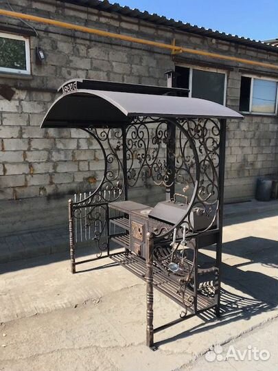 Кованые мангалы с крышей и печкой №0056