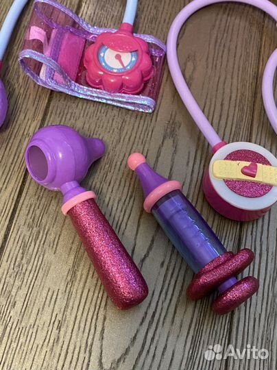 Disney Чемоданчик доктора Плюшевой