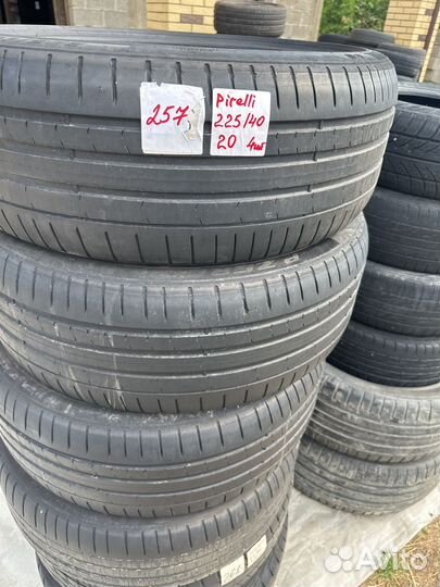 Pirelli P Zero 225/40 R20 94Y