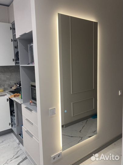 Зеркало с подсветкой на заказ