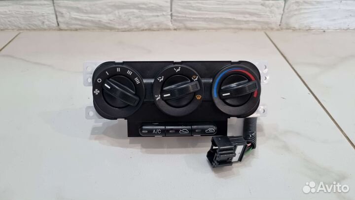 Новый блок управления печкой Киа Спектра