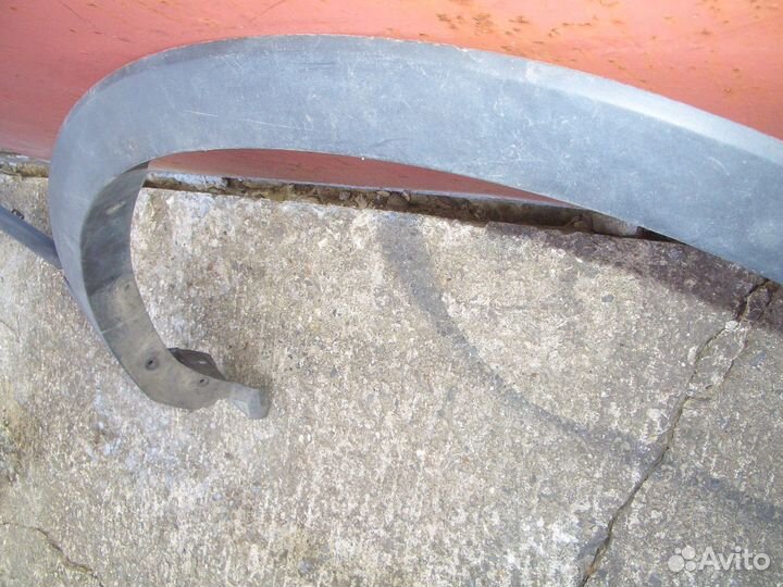 Накладка переднего крыла Форд Эксплорер с 10