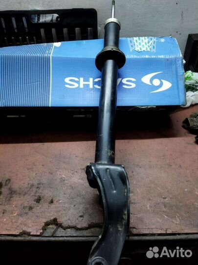 Стойки передние