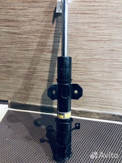 Амортизатор передний Vito, V-klass, W447