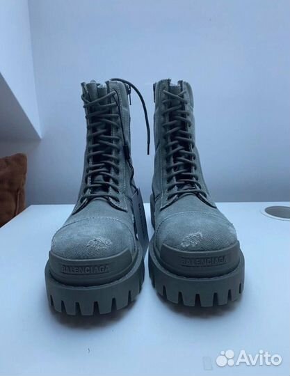 Balenciaga strike boots