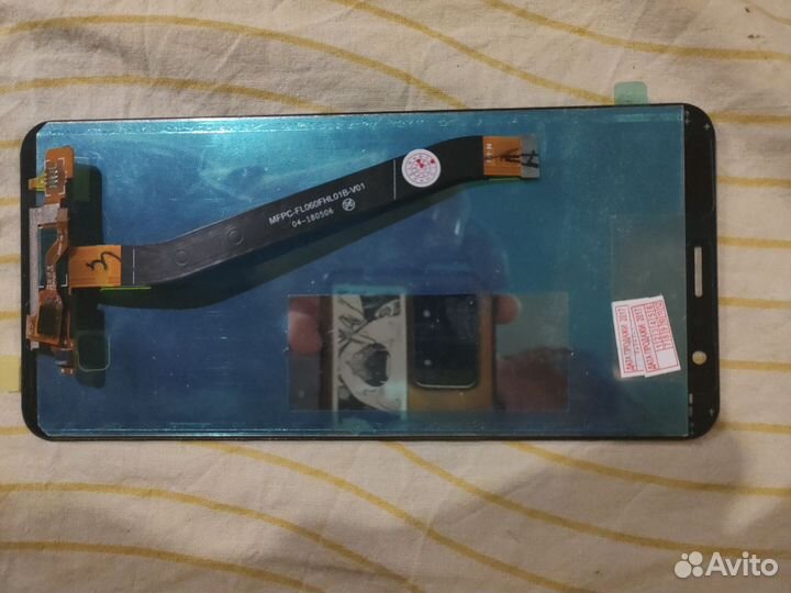 Мобильные телефоны на запчасти