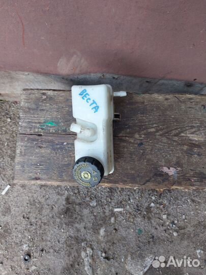 Бачок гтц Лада Веста