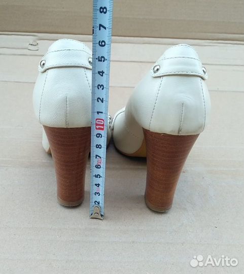 Женская обувь