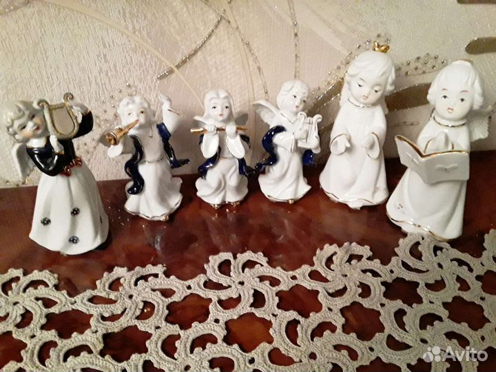 Фарфоровые статуэтки ангелочьки и слоники