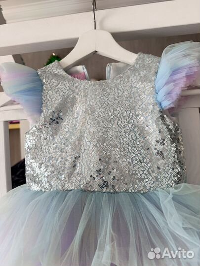 Платье праздничное 98