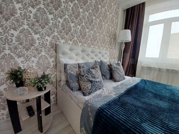 2-к. квартира, 80 м², 8/23 эт.