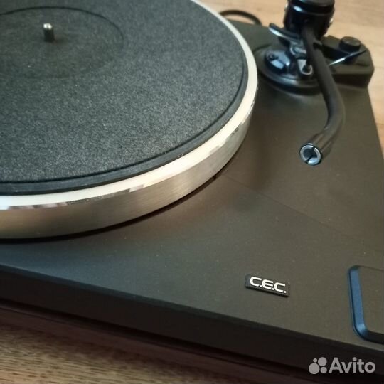 C.E.C. ST 930 виниловый проигрыватель