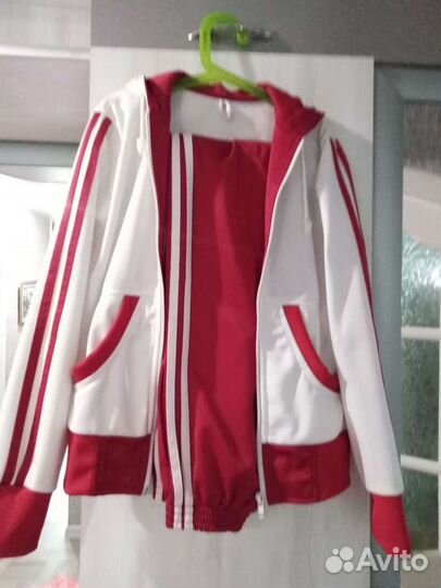 Спортивный костюм