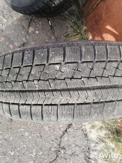 Bridgestone Blizzak VRX 205/60 R16