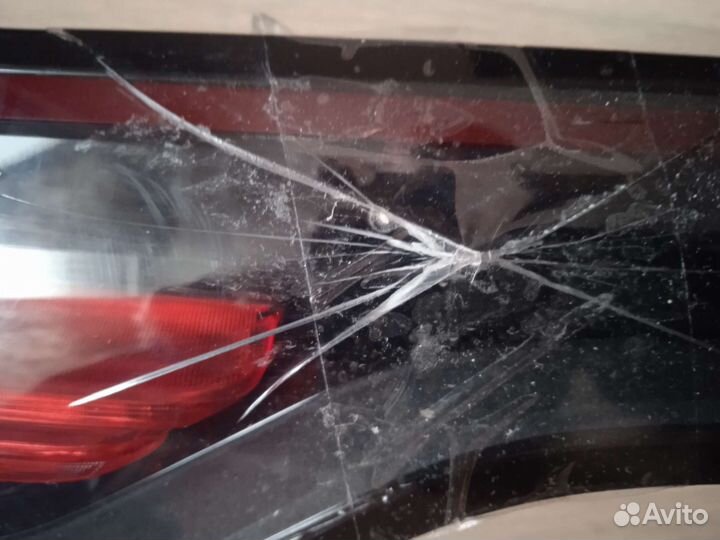 Фонарь центральный Porsche Cayenne 3