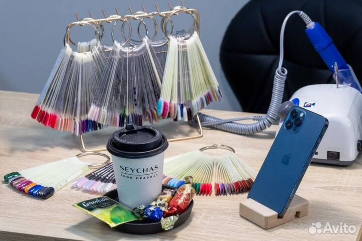 Аренда рабочего места мастера маникюра и педикюра