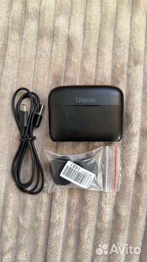 Микрофон петличный Ulanzi (lightning)