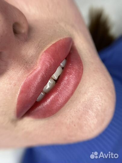 Перманентный макияж губ